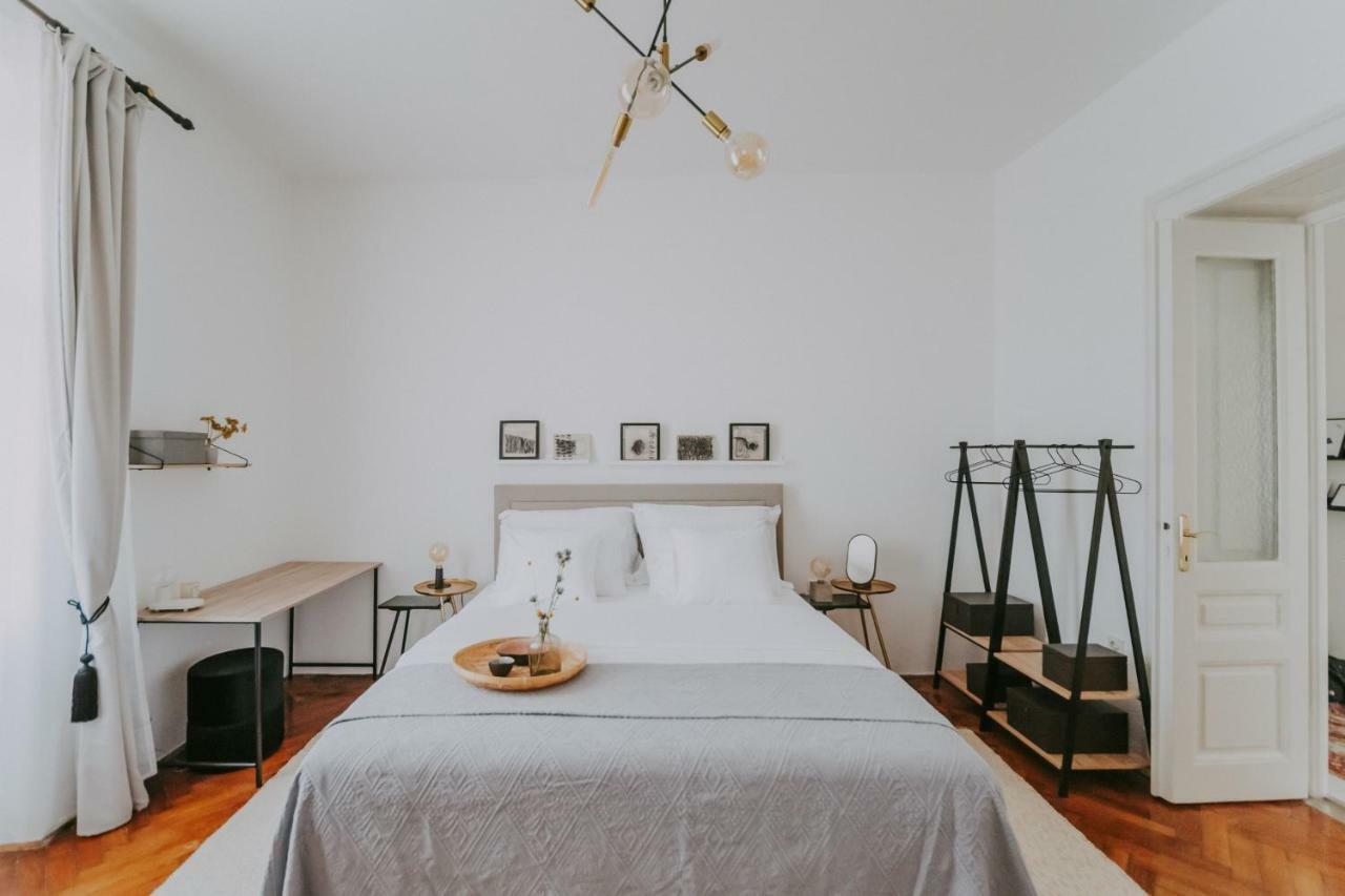 Alloro Boutique Apartment Пула Екстер'єр фото