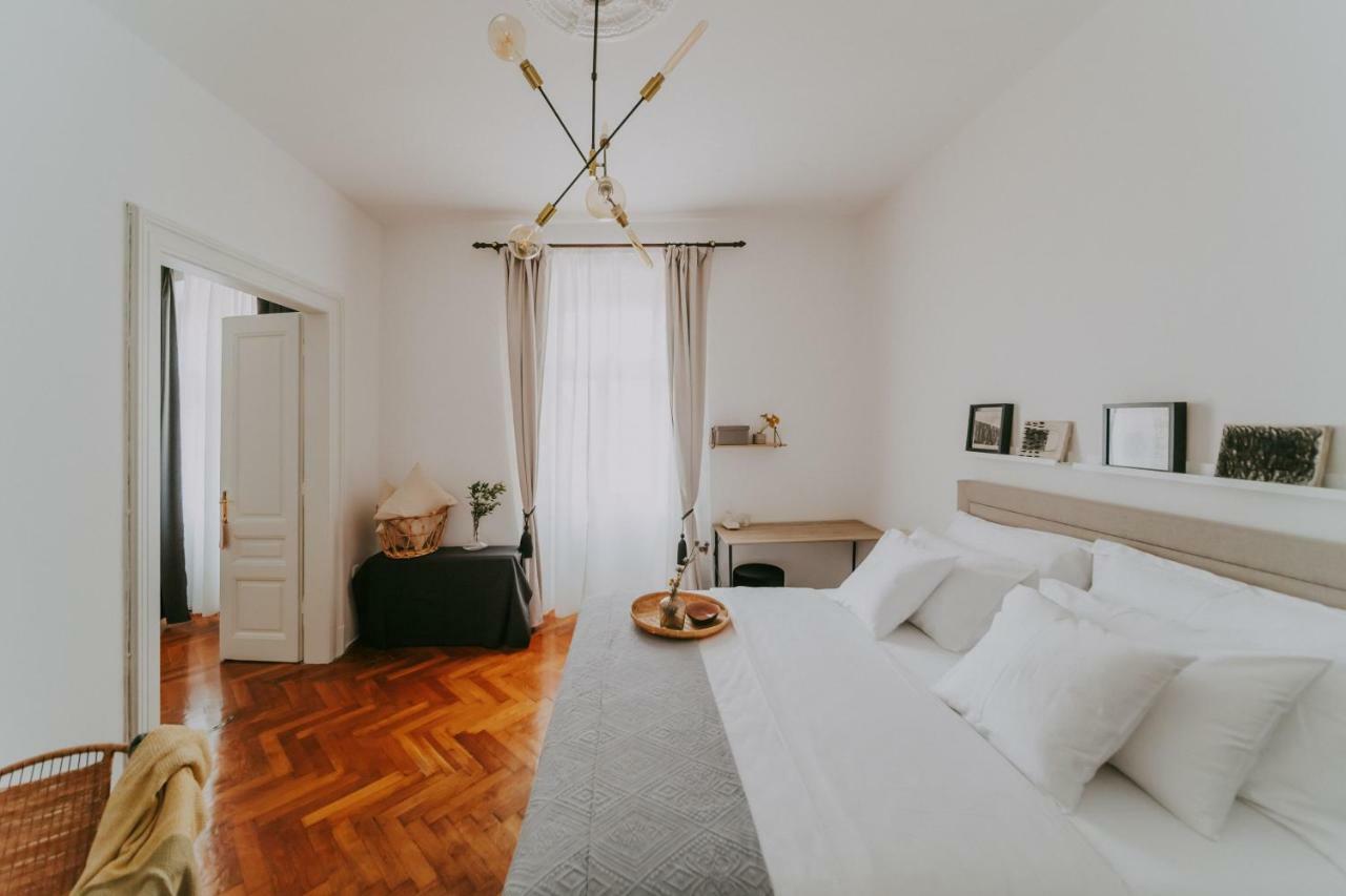 Alloro Boutique Apartment Пула Екстер'єр фото